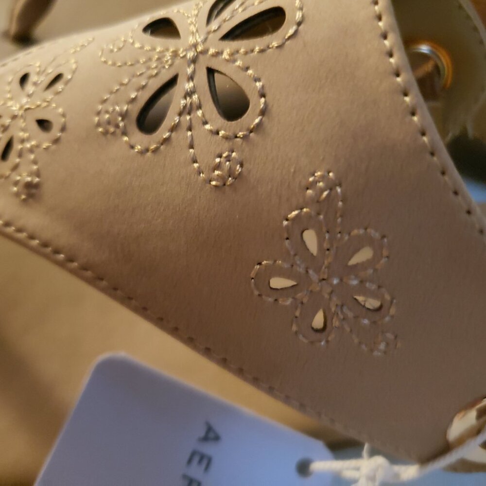 Aerosoles Inesse Sandals Floral Cutout Tan Twotone Ankle Strap 9 Faux Nubuck New - Picture 4 of 16